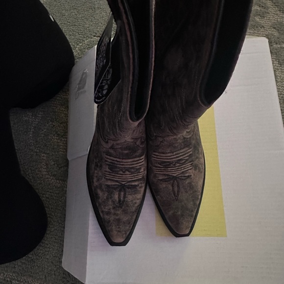 Brand new never worn Rockin Country Cowboy Boots! - Picture 2 of 8